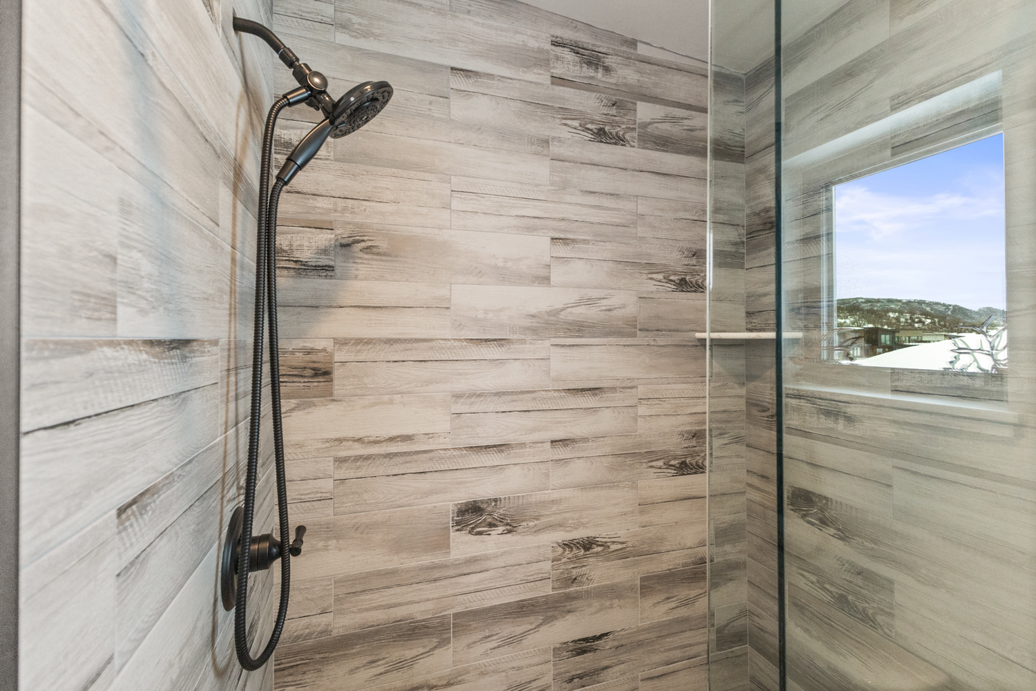 Upper Level - Bathroom #2