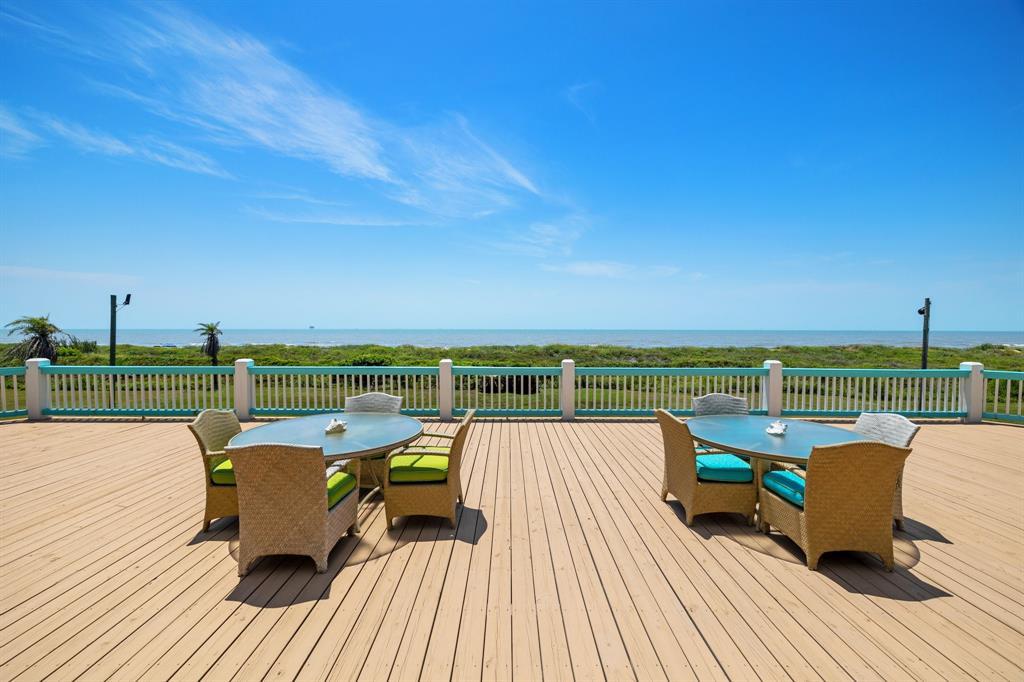 f2d083aba4e741d5815199d1b774245a | Beachhouse | Texas | TX | Vacation Homes | Galveston | Crystal Beach | Kokomo | Breezy Days | Beachfront Elegance | Sunrise Serenity | Southern Sands Property Management, LLC