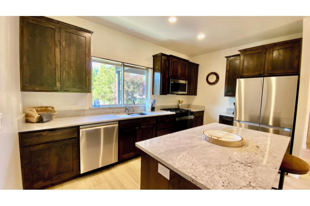 grants pass vacation home