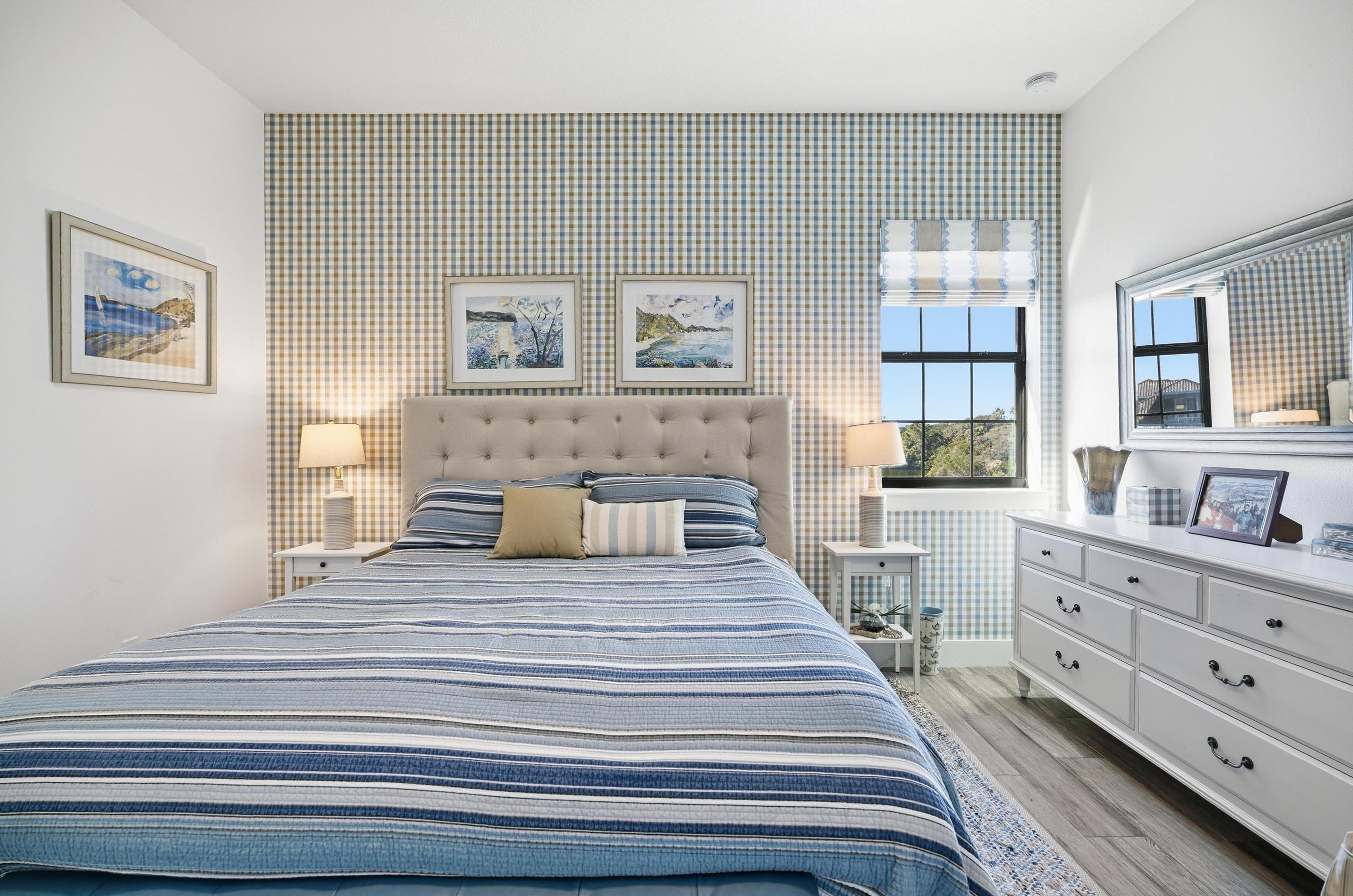 Cozy coastal comfort, done right 🌊🛏️
Unwind in this serene bedroom with soft linens, calming coastal décor, and plenty of space to recharge—your quiet retreat after a full day of beach adventures.