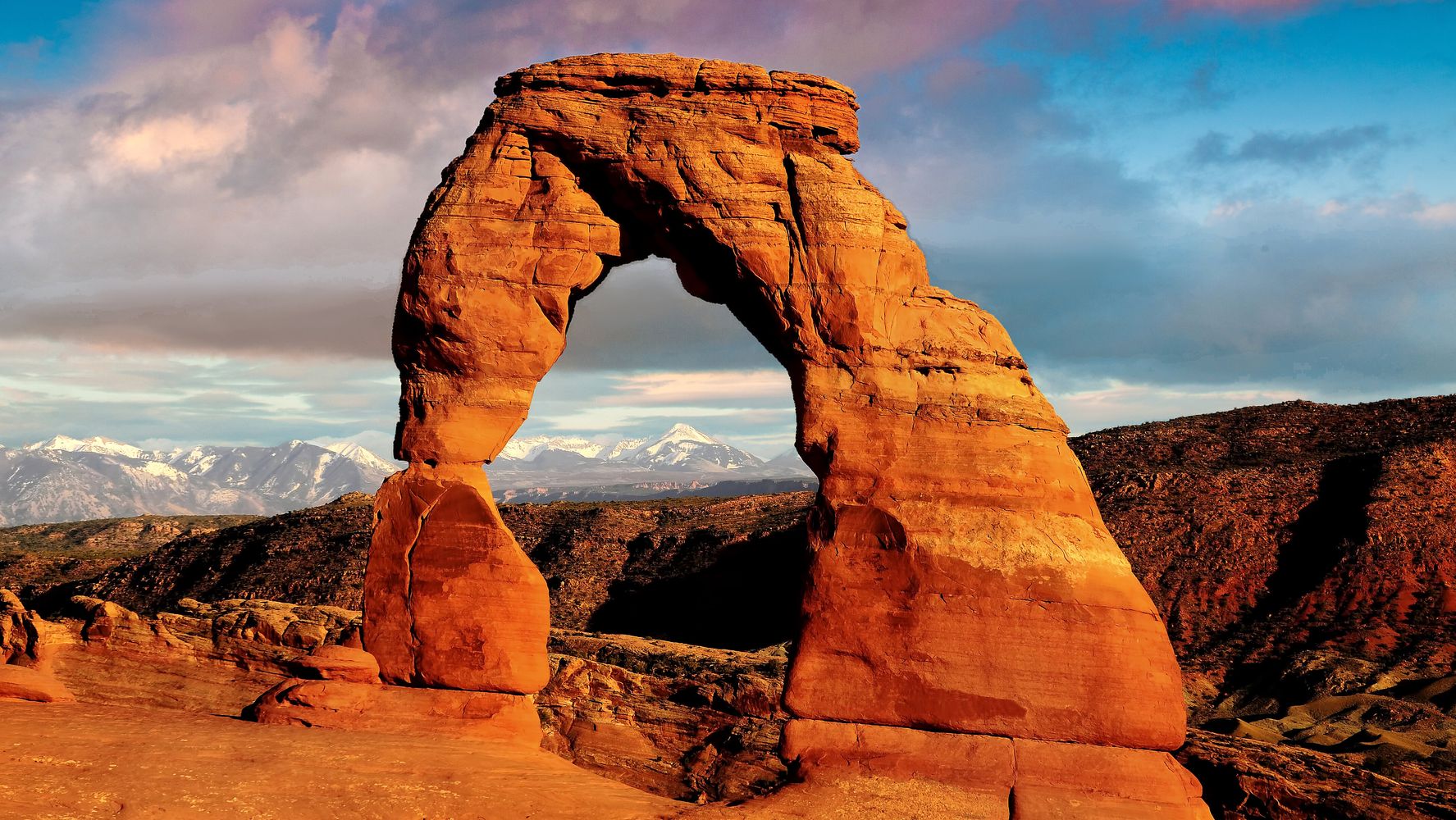 Arches National Park (14 mi)