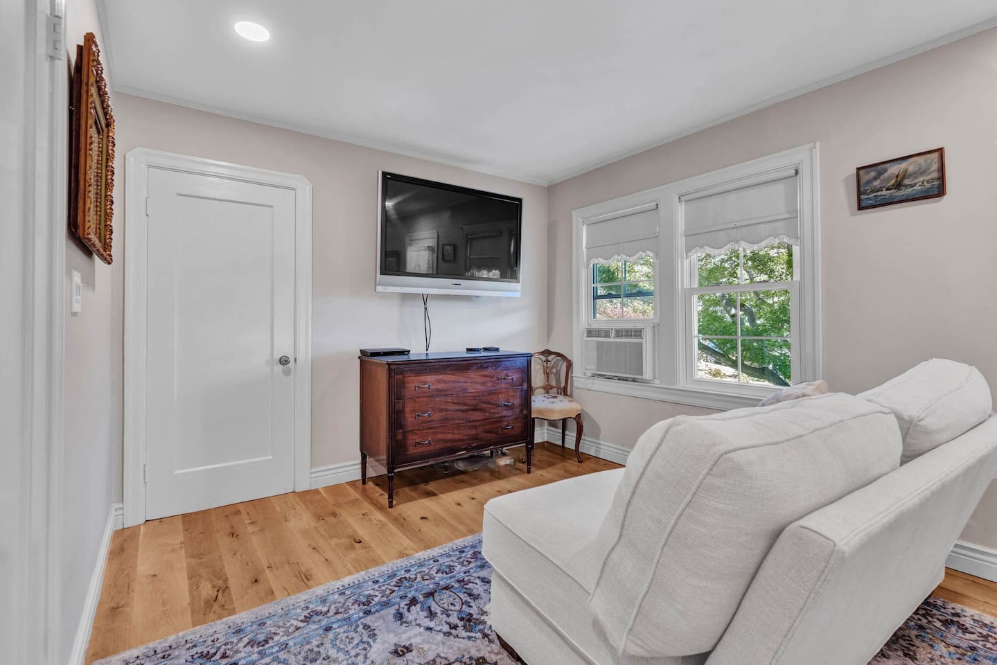 Bedroom on first floor, with private entrance, full bathroom and king bed.