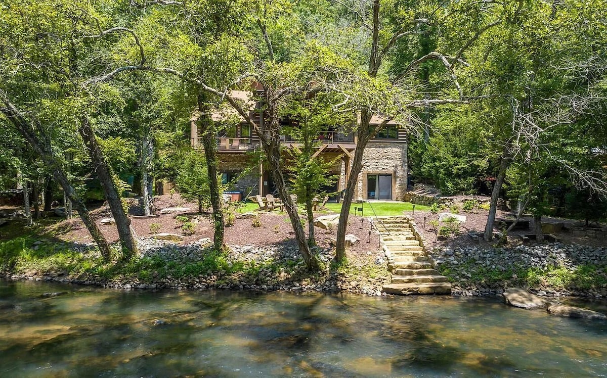 Toccoa Dream Lodge SkyView Vacation Homes