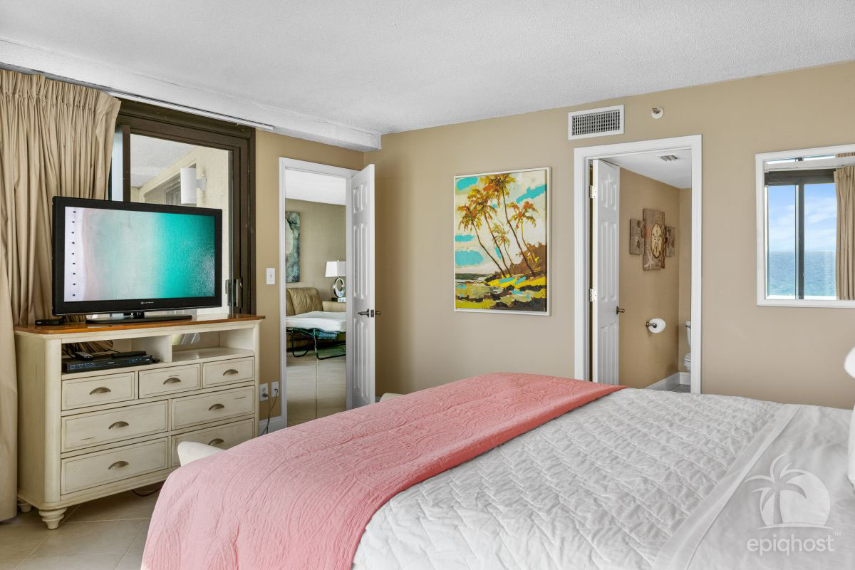 Master suite with private gulf views and direct balcony access