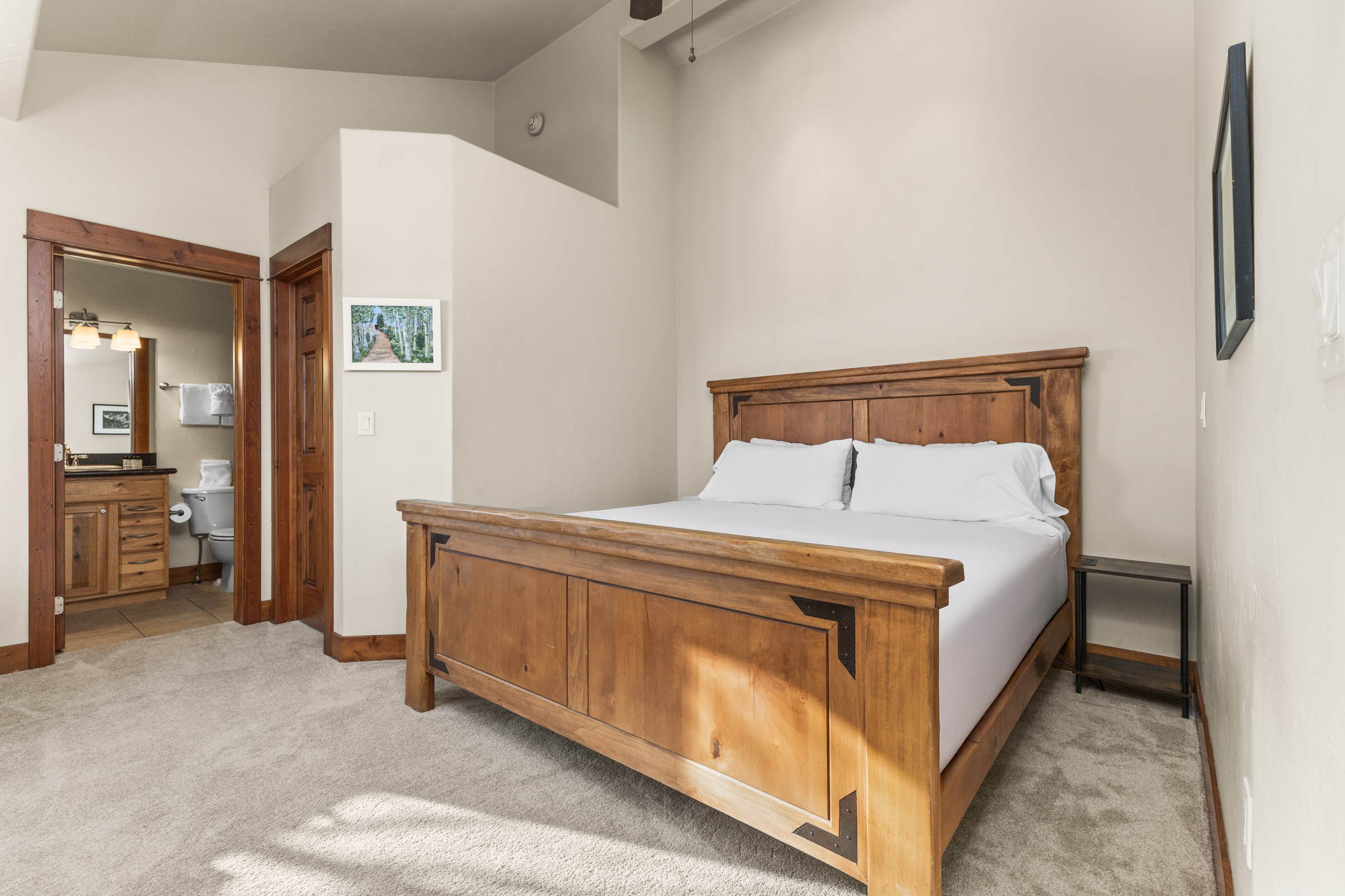 Ensuite King Bedroom 1