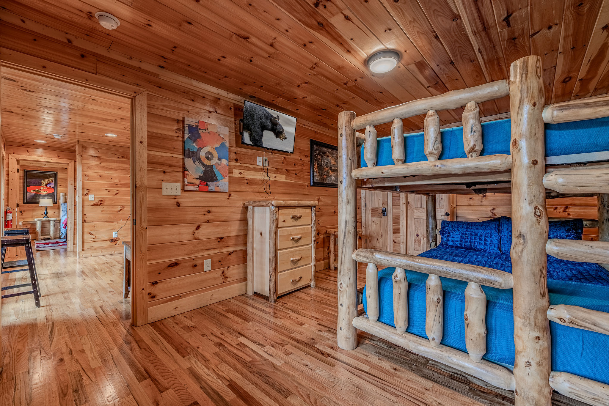 The Roadie Room is perfect for younger guests, siblings, cousins, or friends who want their own backstage-style bunk space.