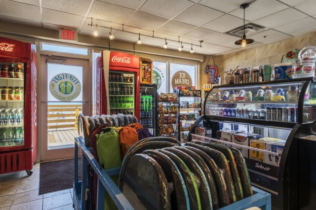 Tidewater Resort Market