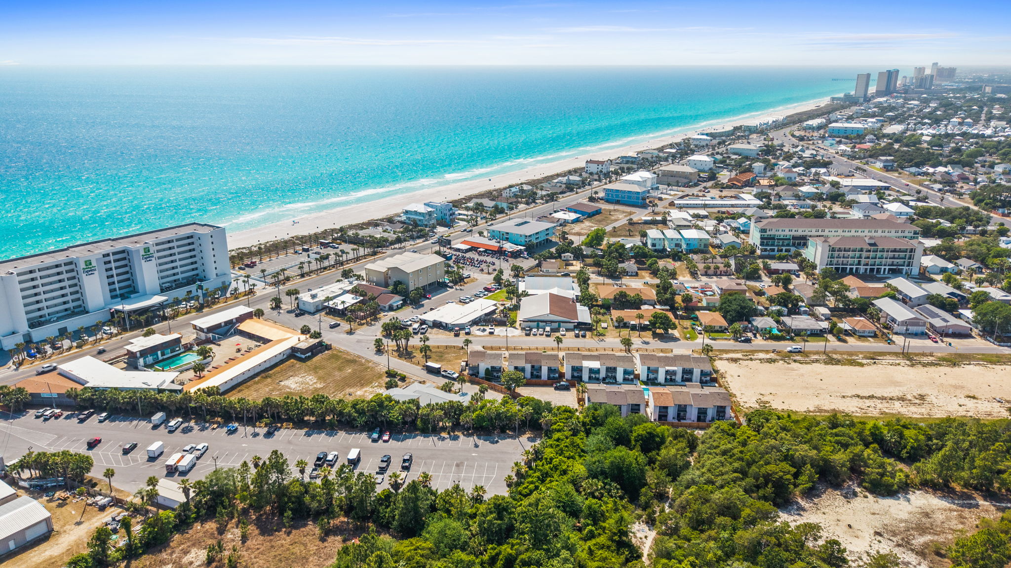 Aerial of Complex, Amenities, and Beach
