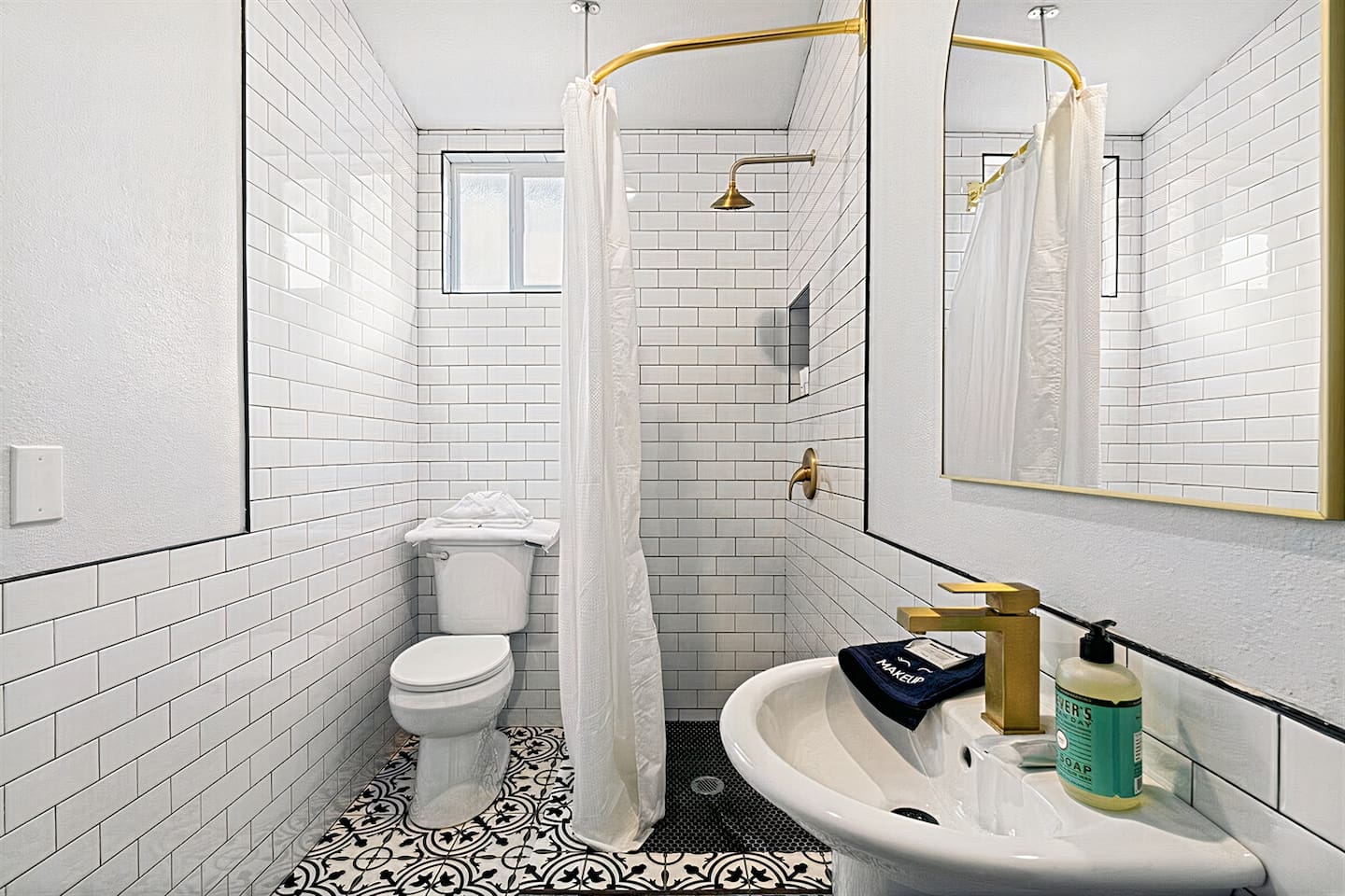 Tiny Home: Small Space, Huge Impact 