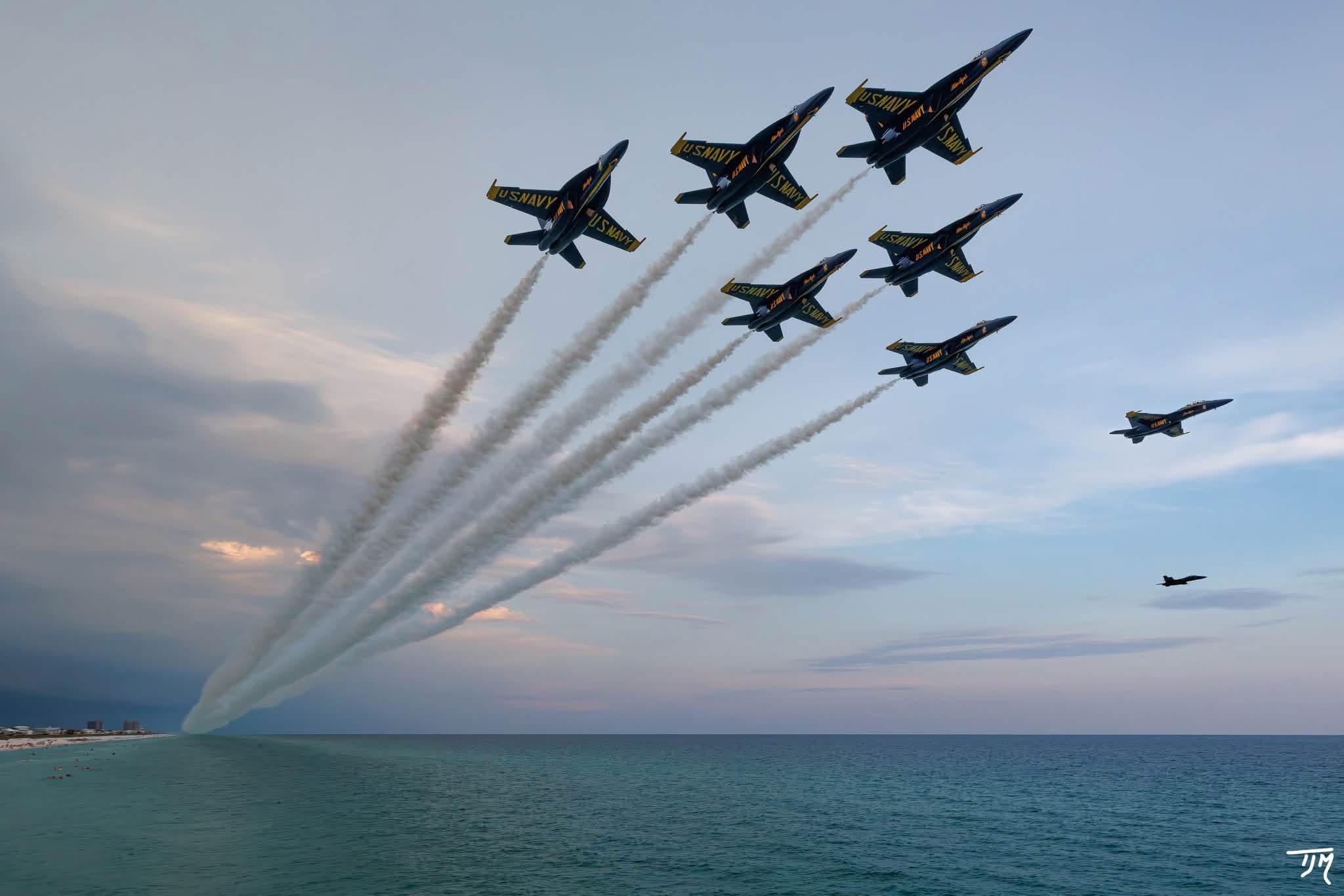 USN Blue Angels from Pier (Local Attraction)