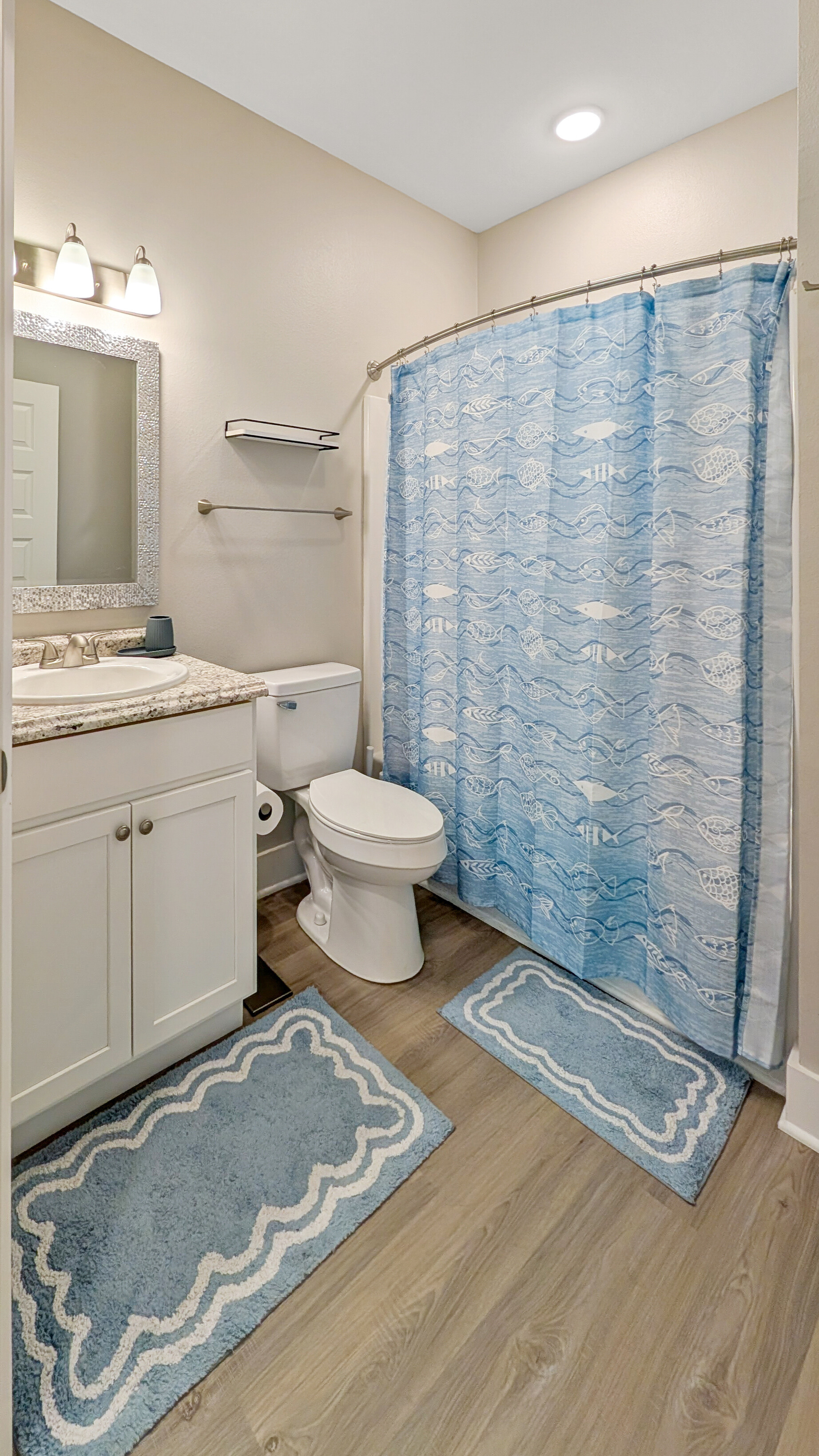 Shared bath in hallway