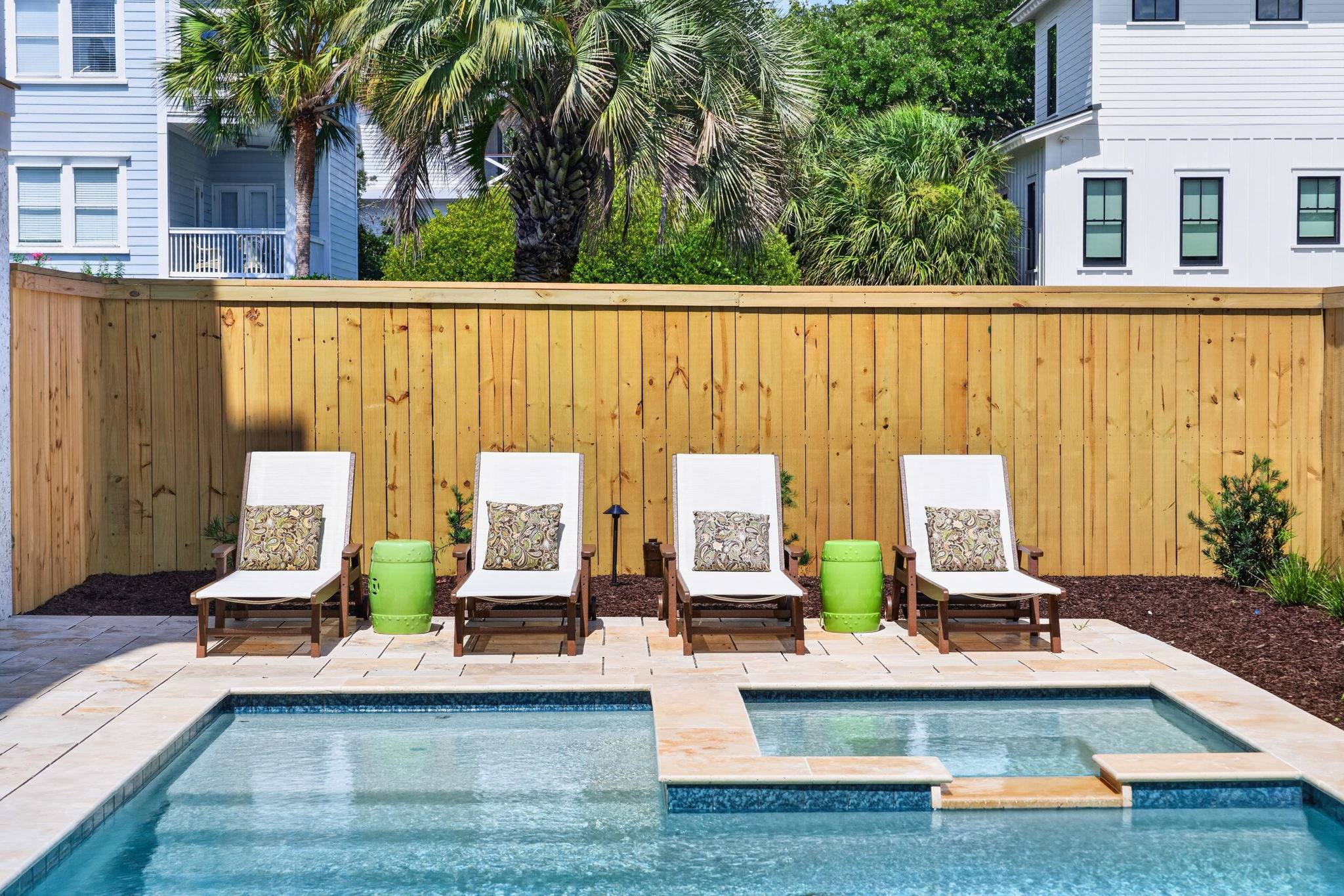 Pool Loungers | Tahanan Palms | 3 38th Ave | IOP Escapes