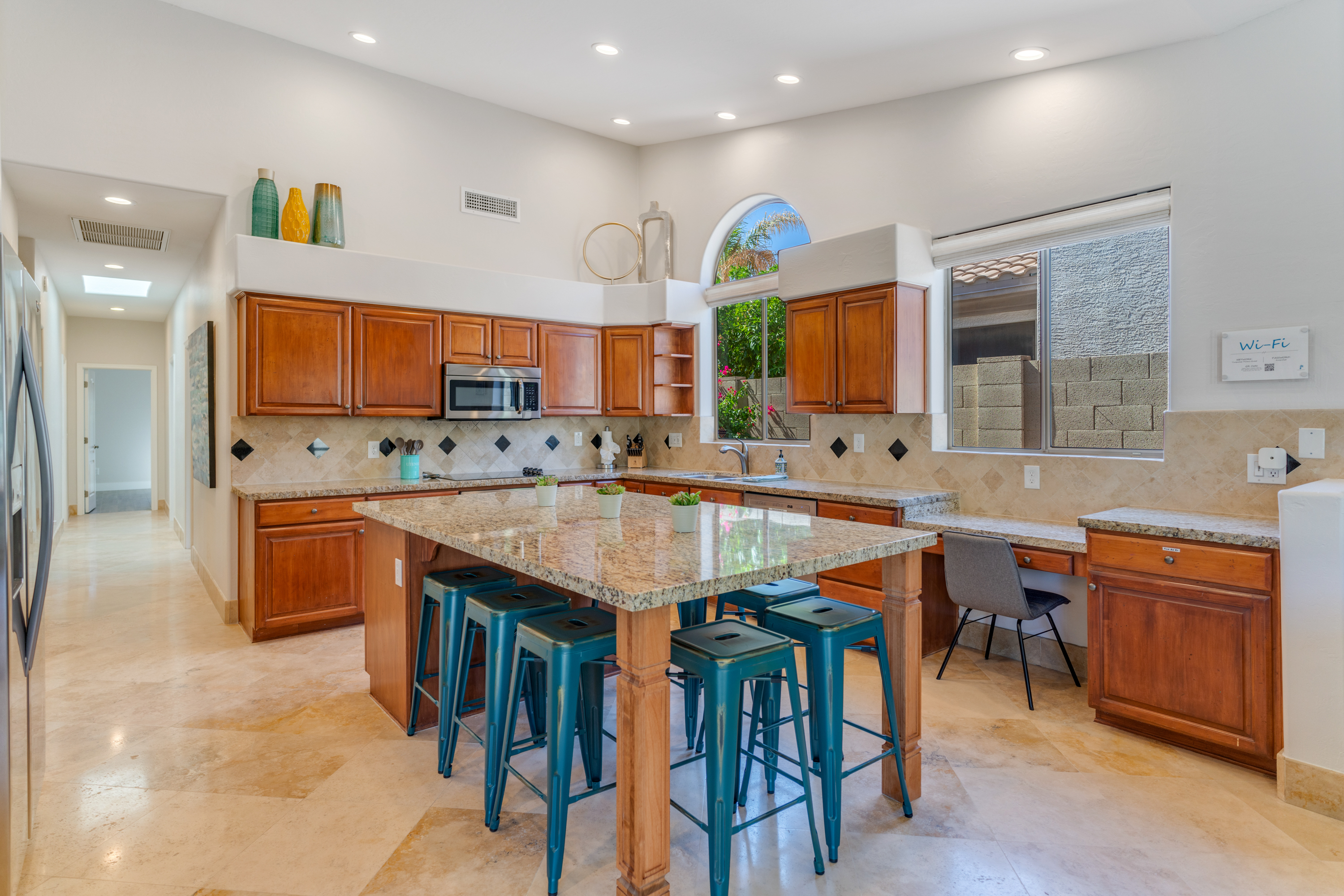Great open concept! Built in desk/chair is along the side wall - convenient!