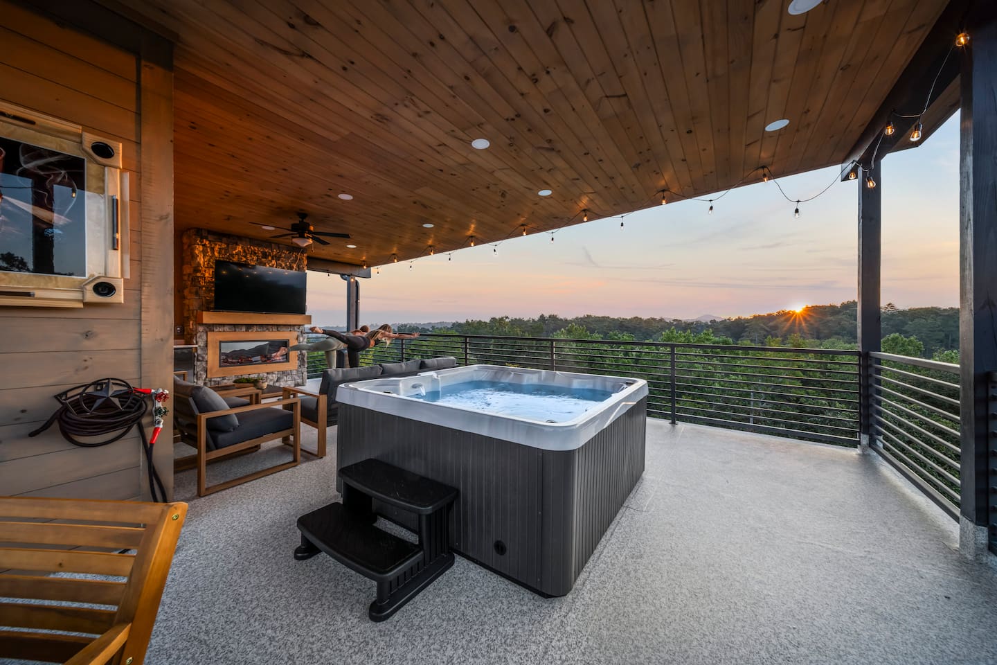 Hot Tub on rooftop