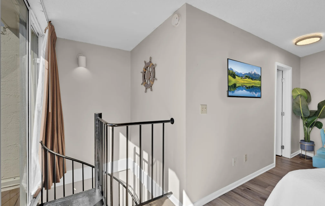 Upstairs Guest Room