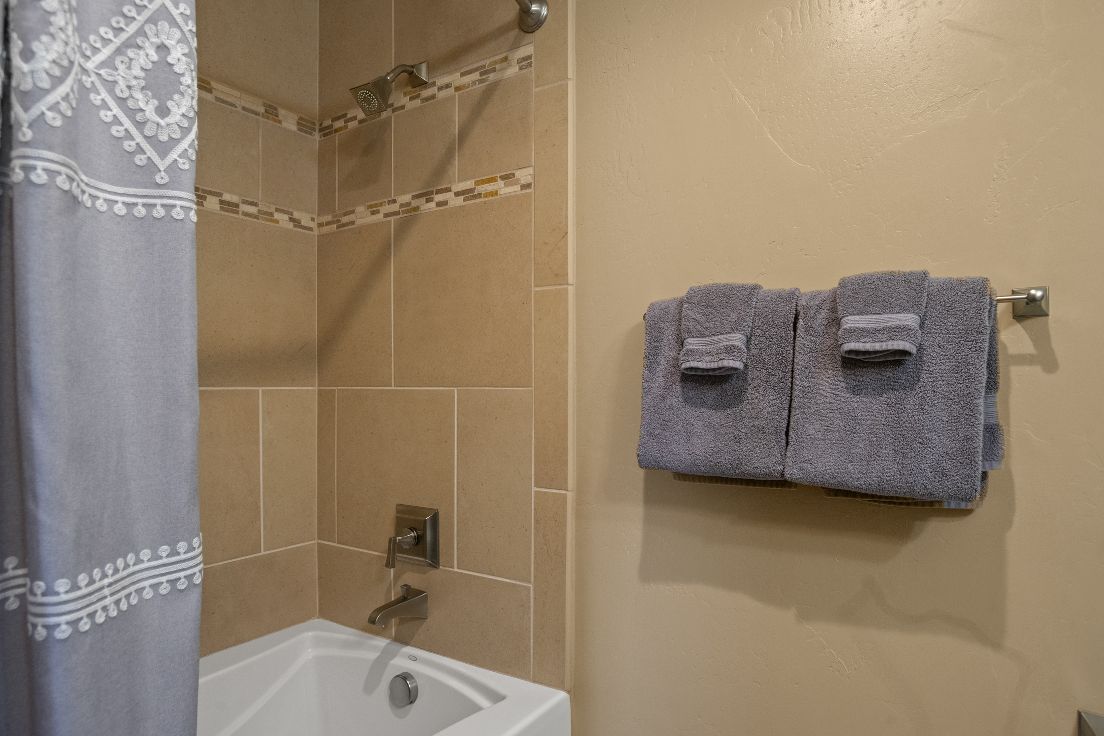 Bathroom 3 - Tub/Shower