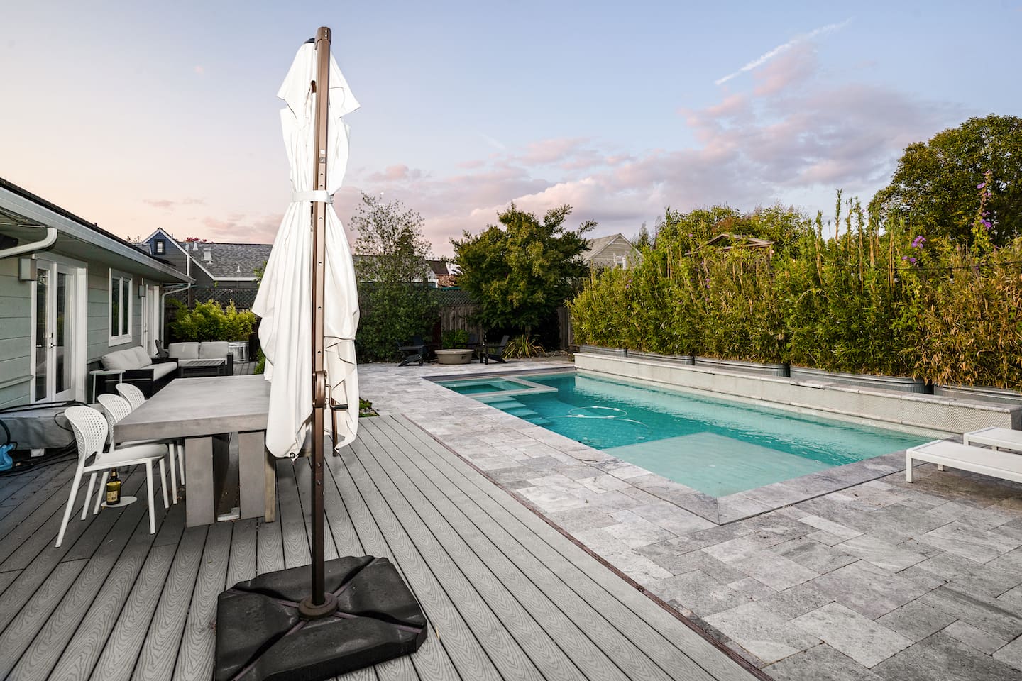 Pool and hot tub are not heated 