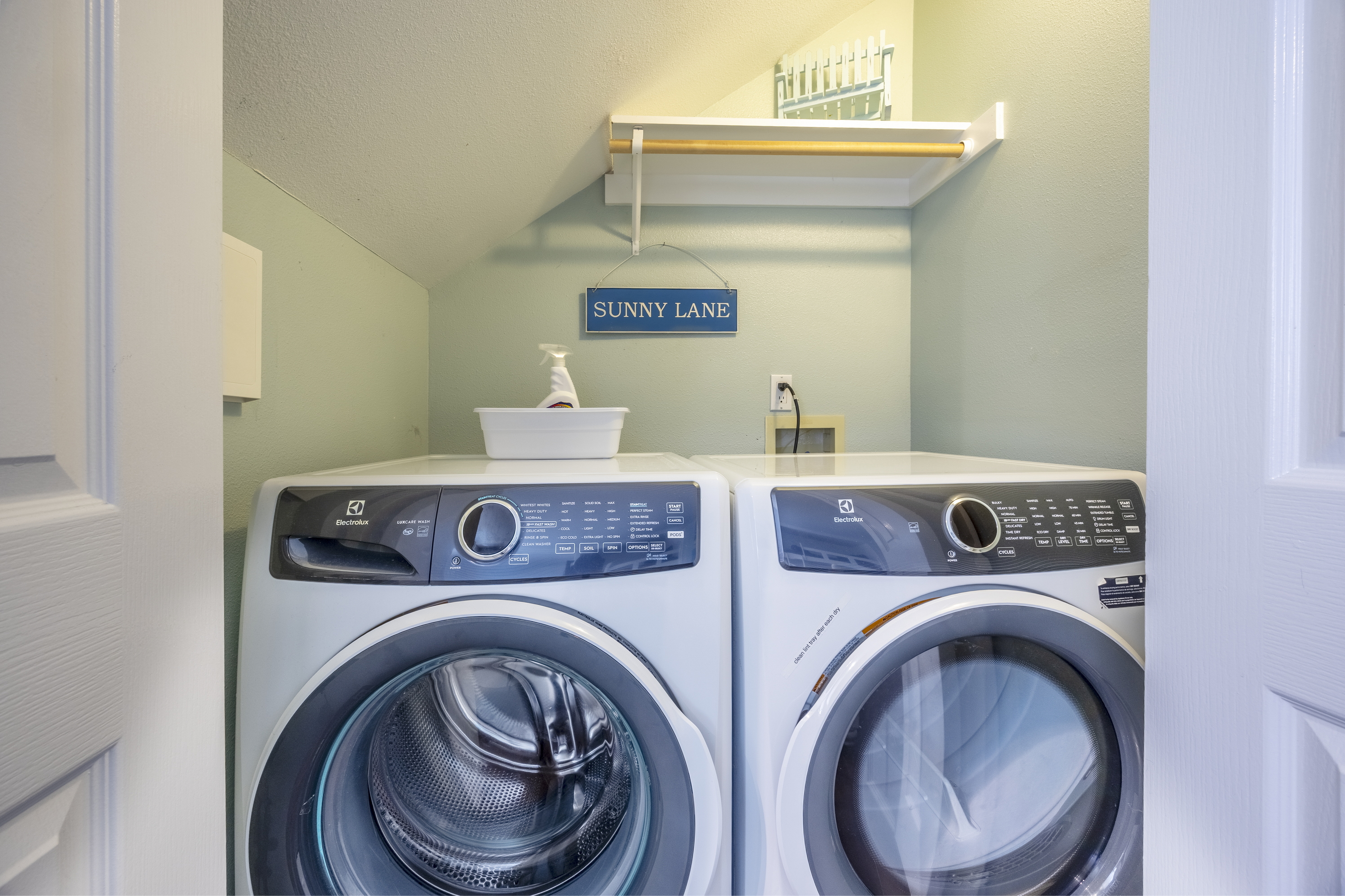 Enjoy the convenience of an in-home washer and dryer, perfect for beach days and family stays.
