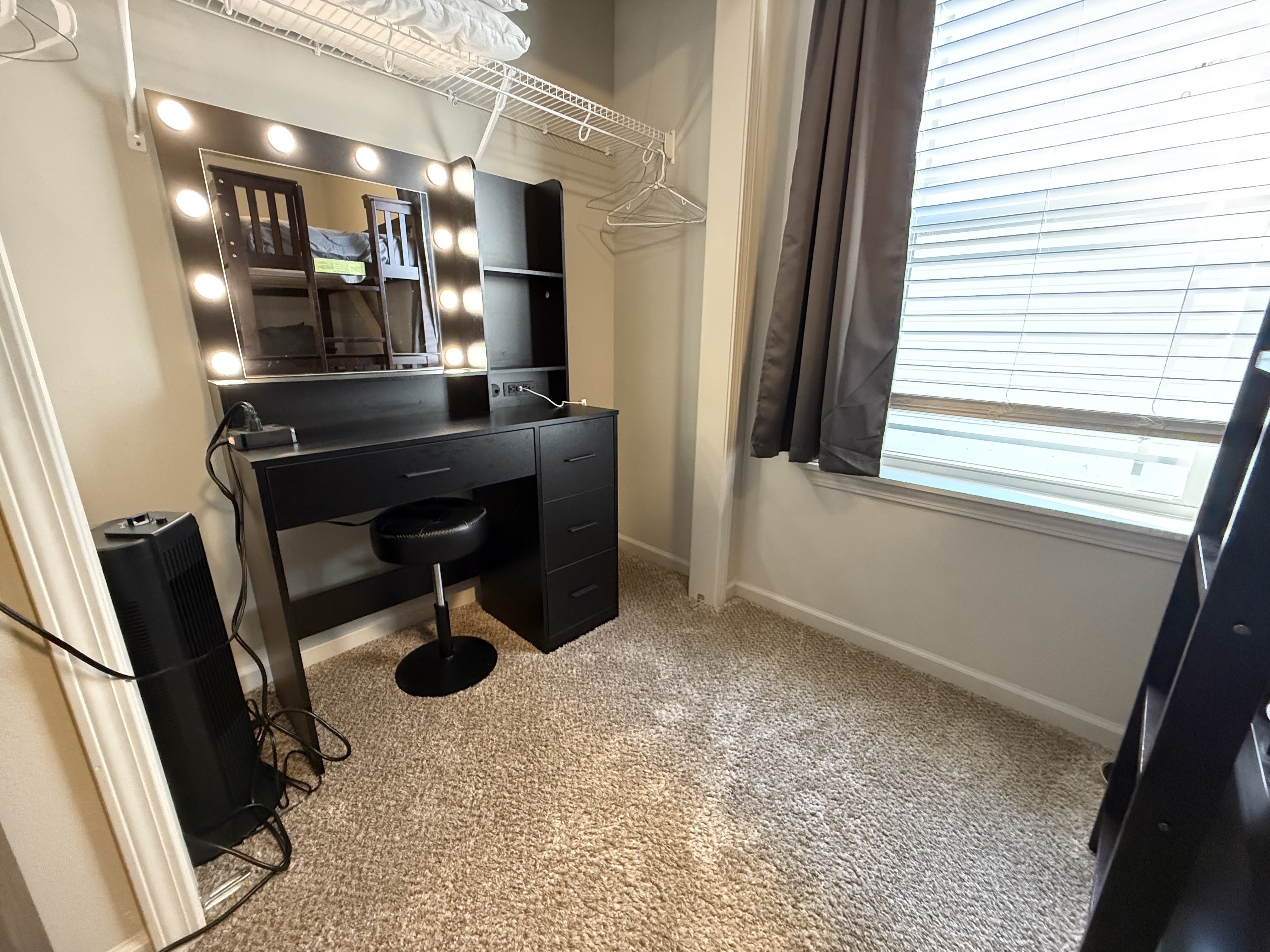 Make up area in middle room or desk for emailing