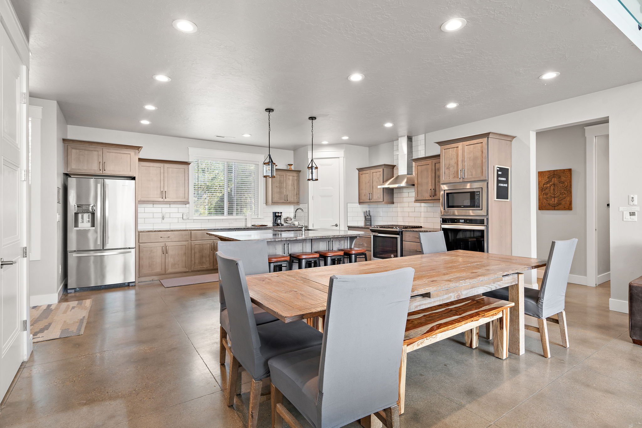 Fully Stocked Kitchen