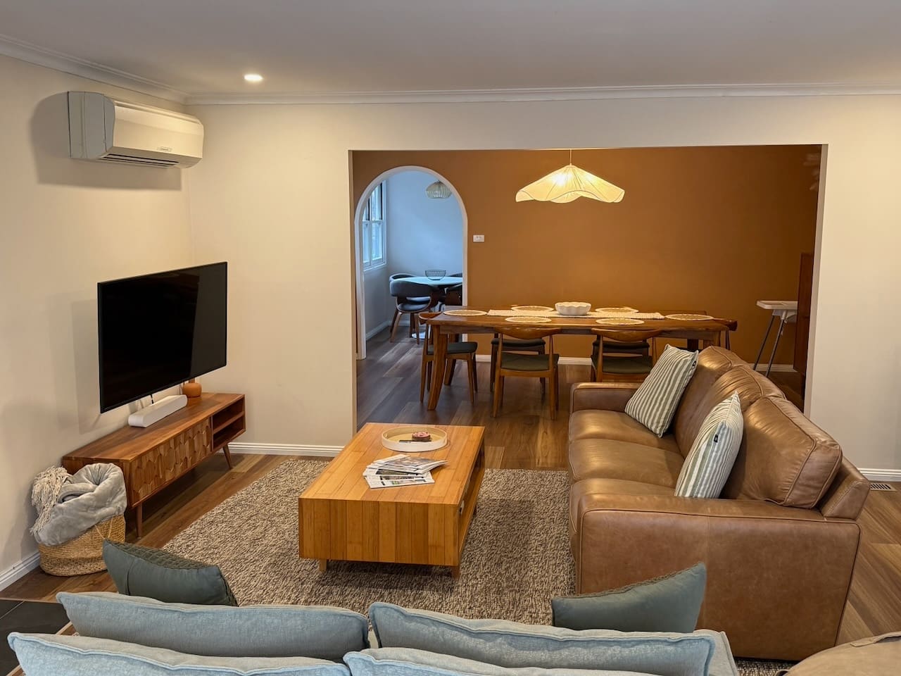 Amenities include TV, Sonos, Games/Puzzles