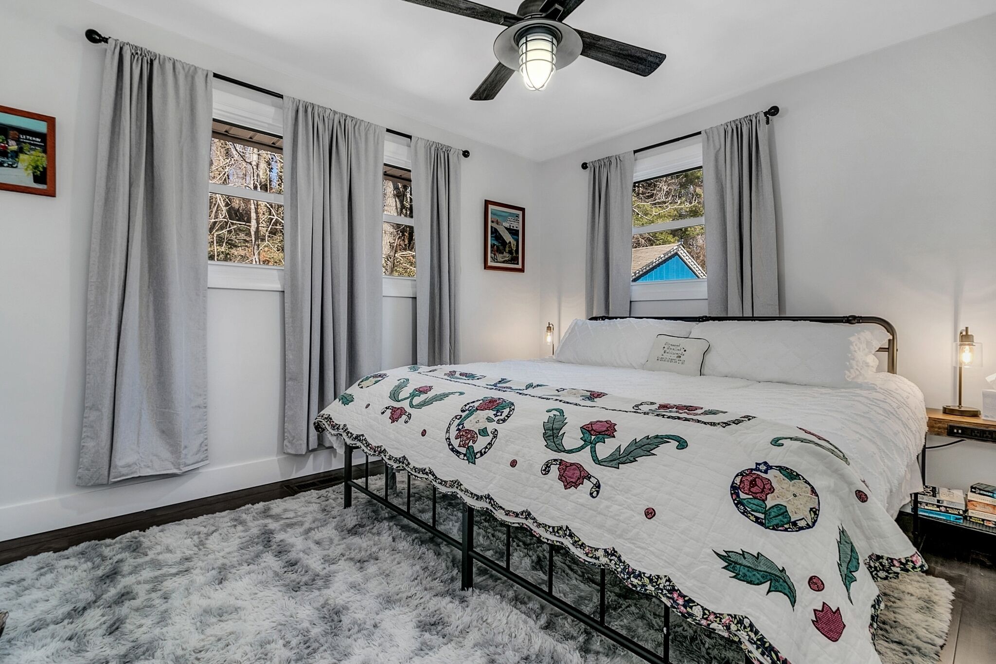 Second Bedroom - King