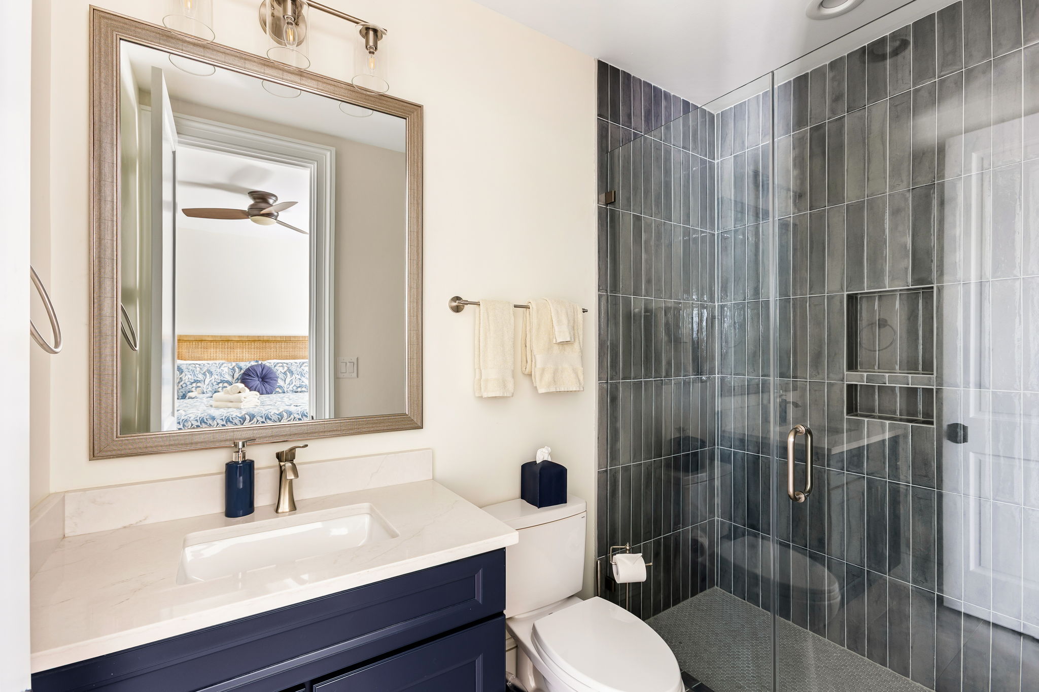 En suite bathroom 5