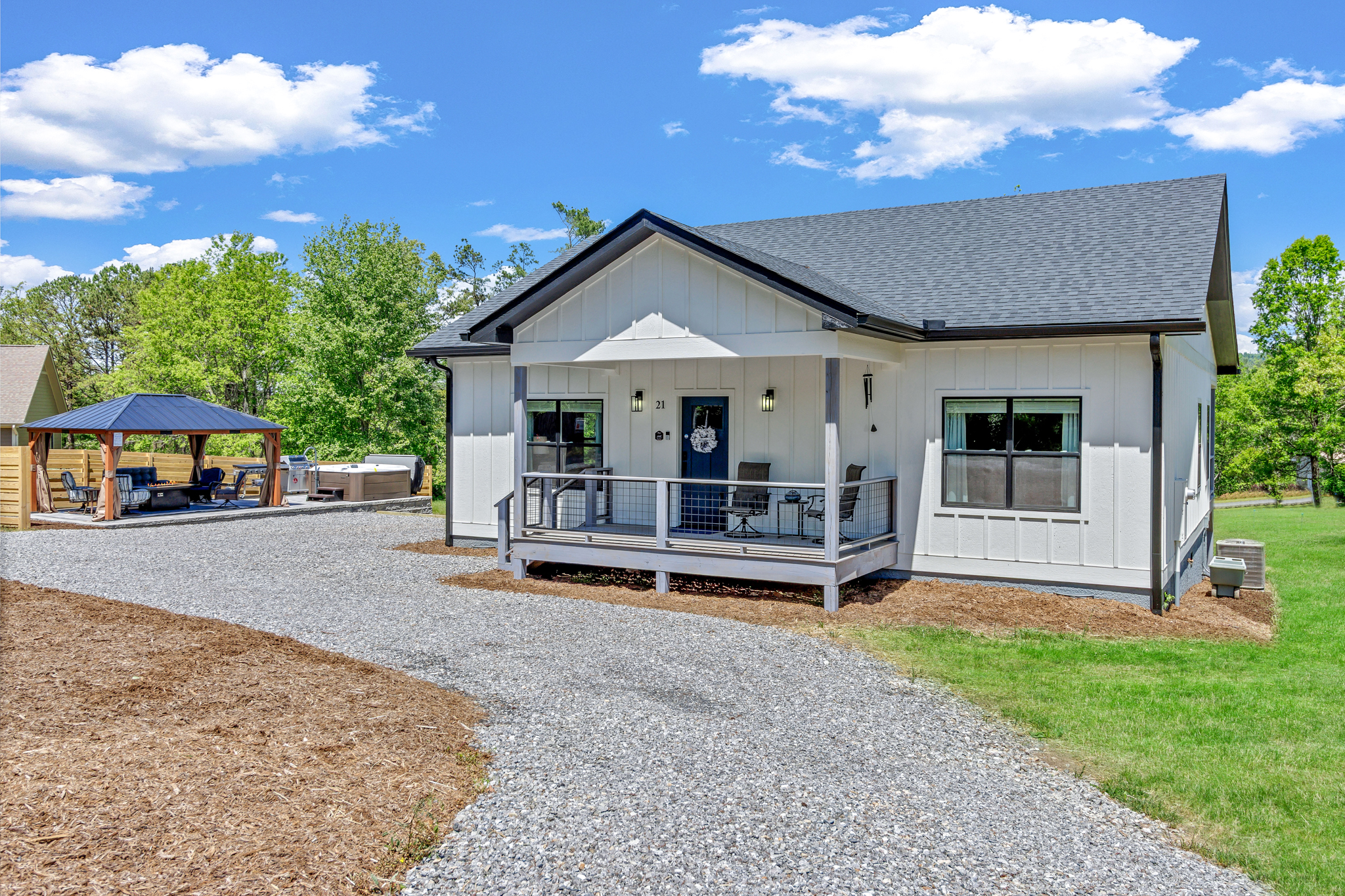 Beautiful New Home in Weaverville!