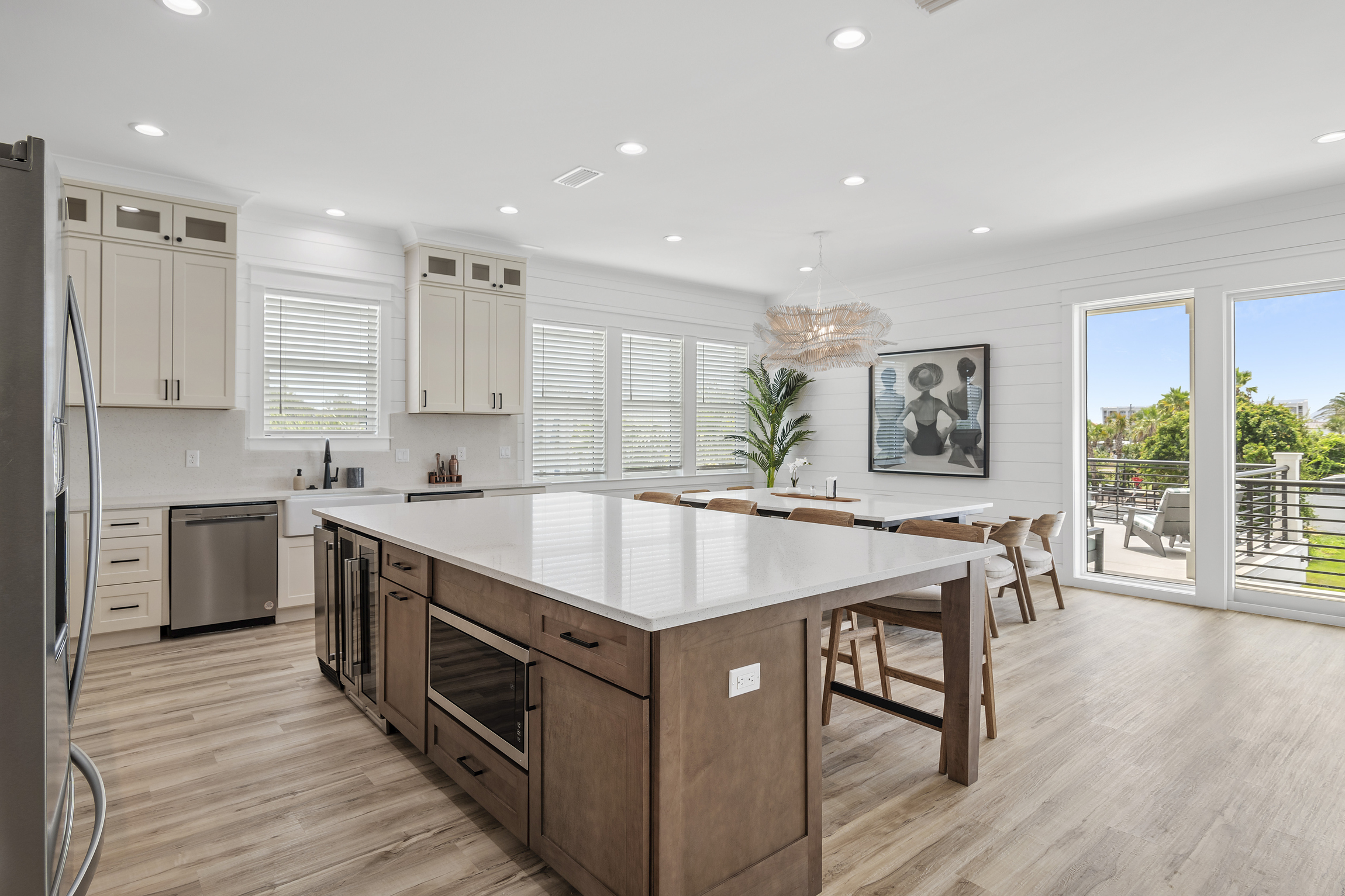 Fully Functional Kitchen Island (Second Floor)