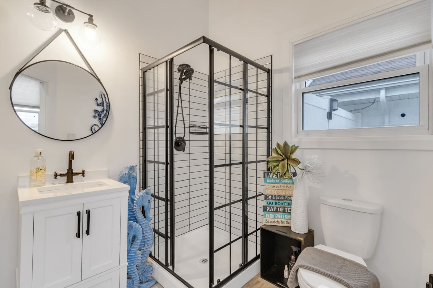 Gym shower/bathroom