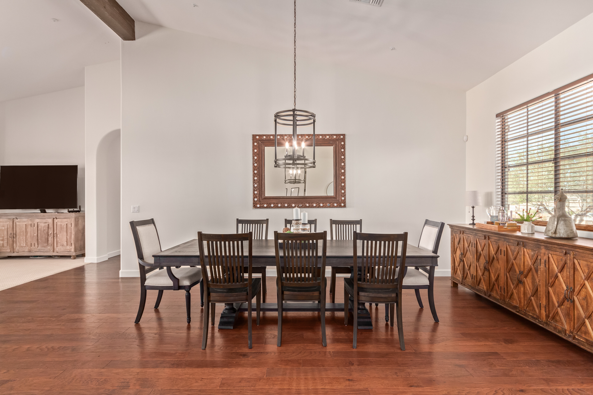 dining table w/ seating for 8