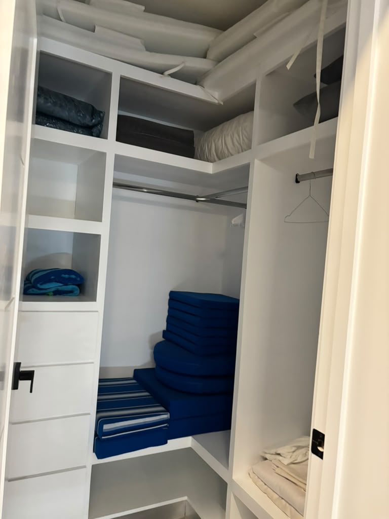 Walk in closet