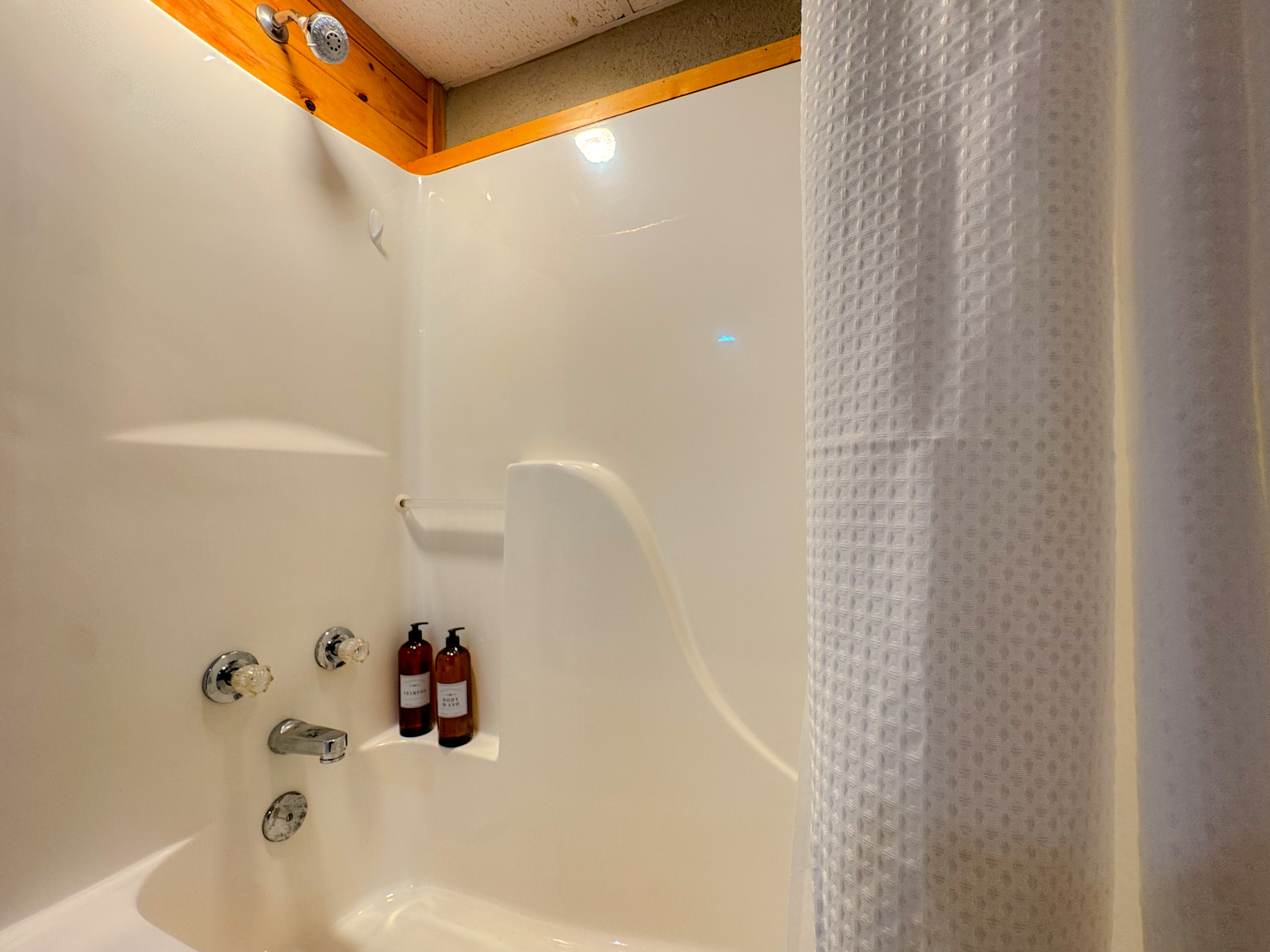 full tub/shower combo