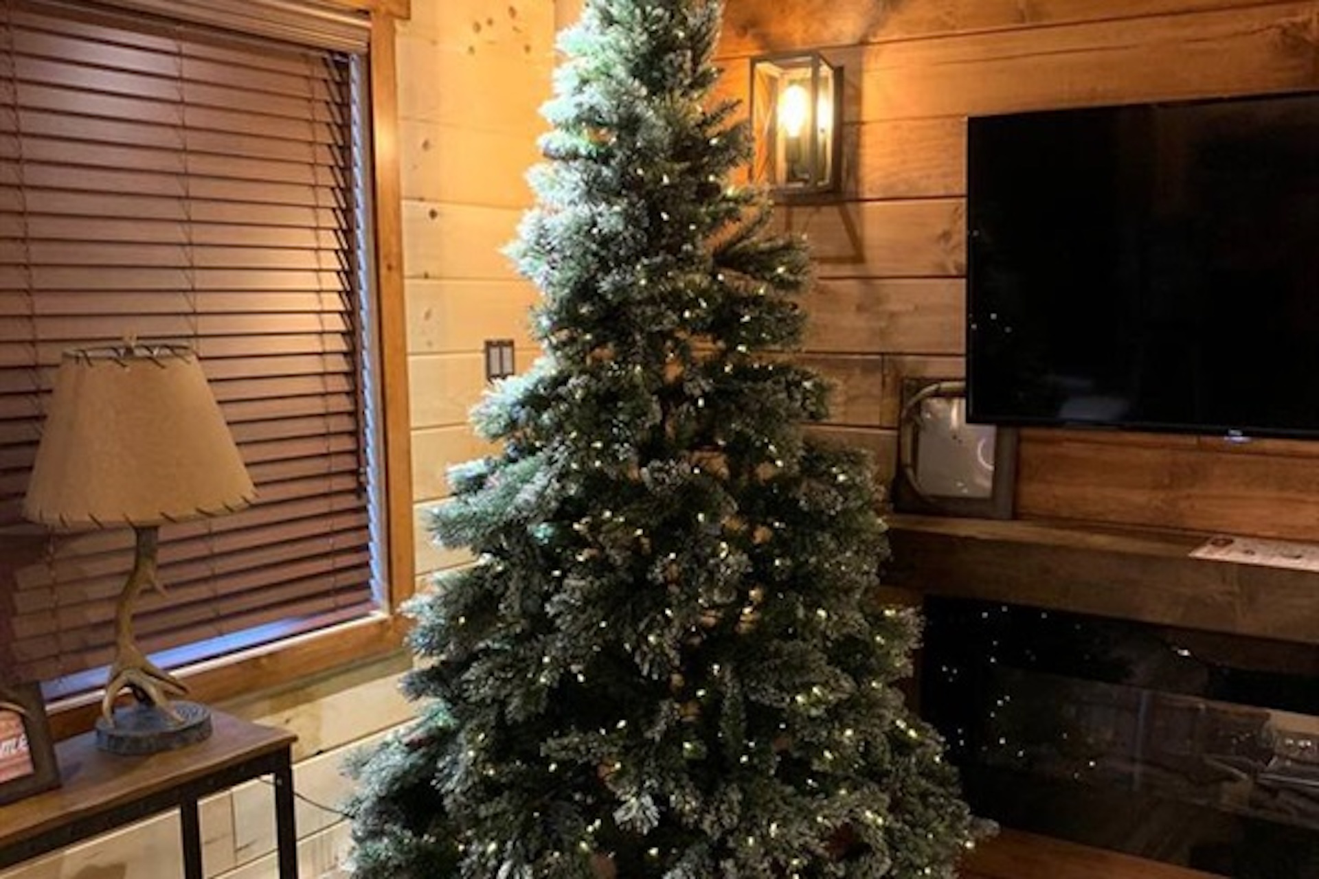 Living room decorated for the holiday season