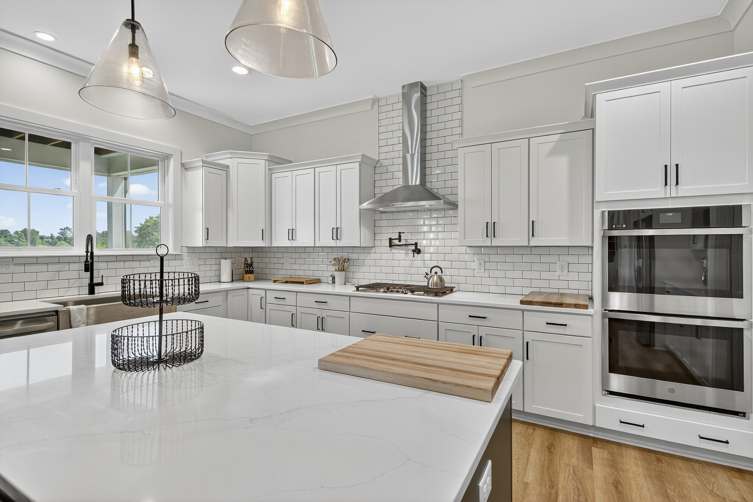 Ample counter space makes meal prep a breeze. A great space for families or groups.