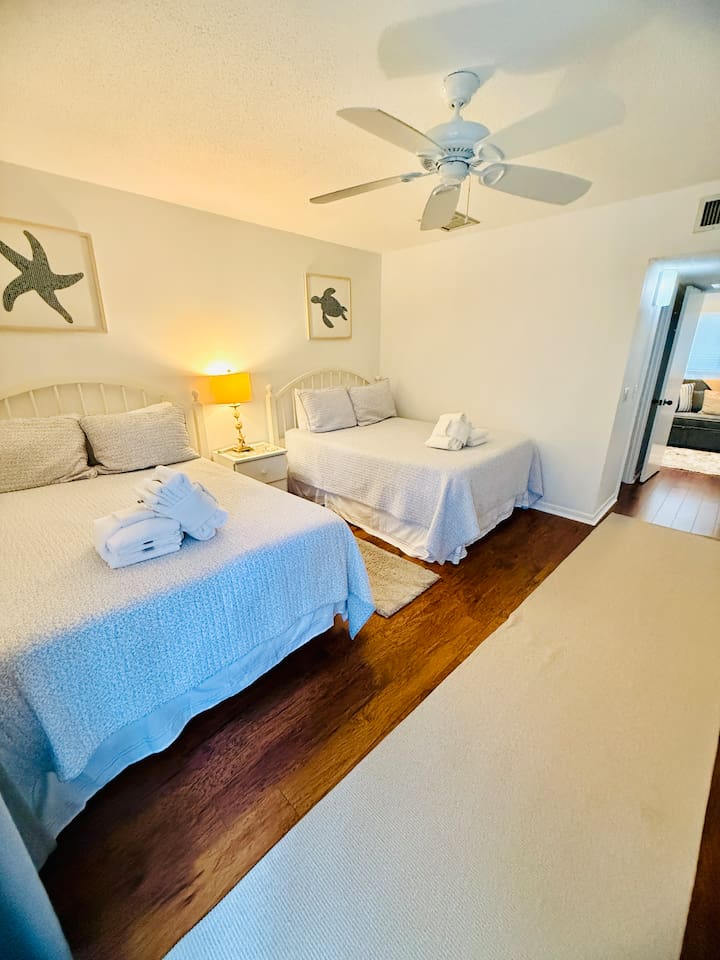 Second bedroom