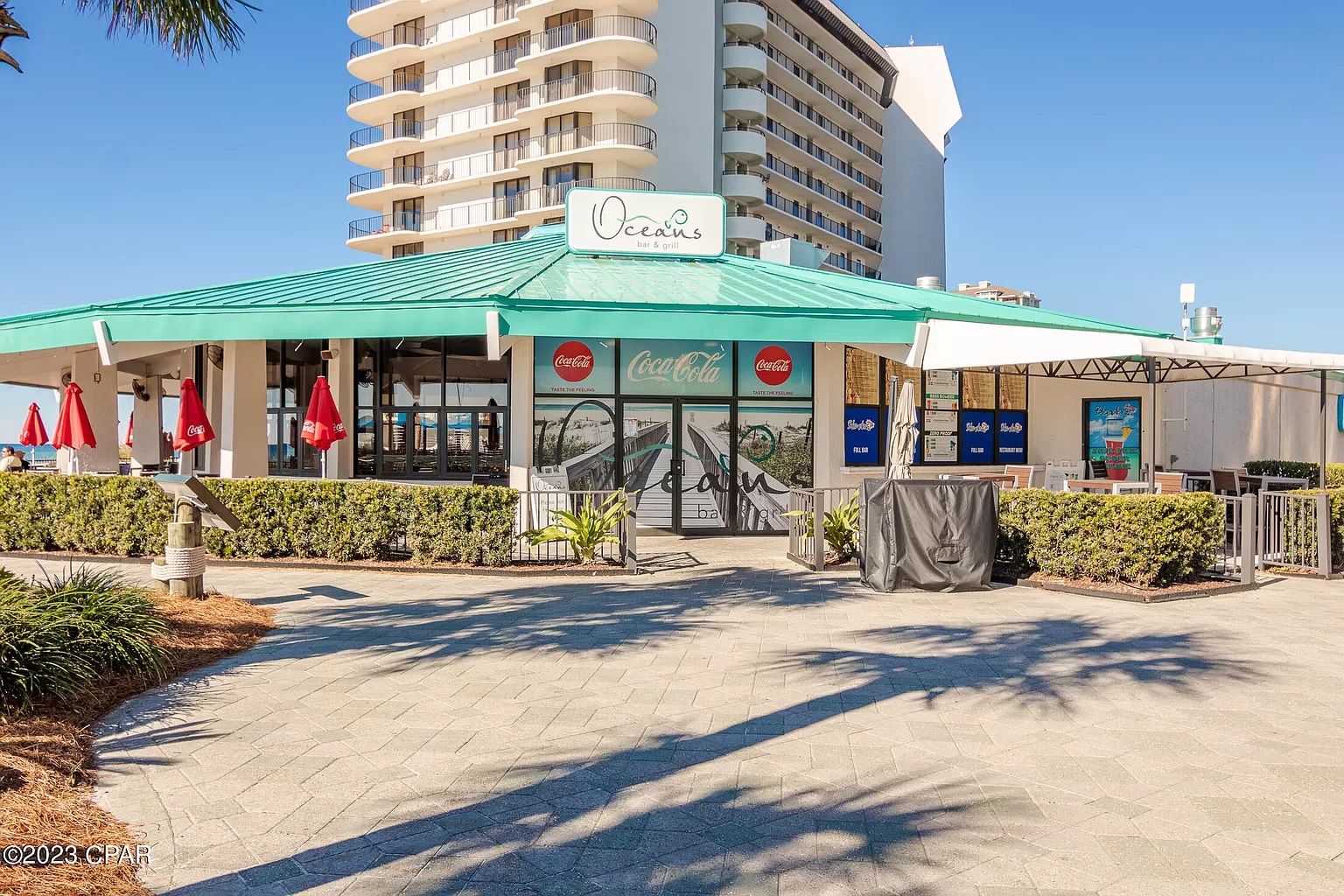 Oceans on-site restaurant with Tower 2 in background