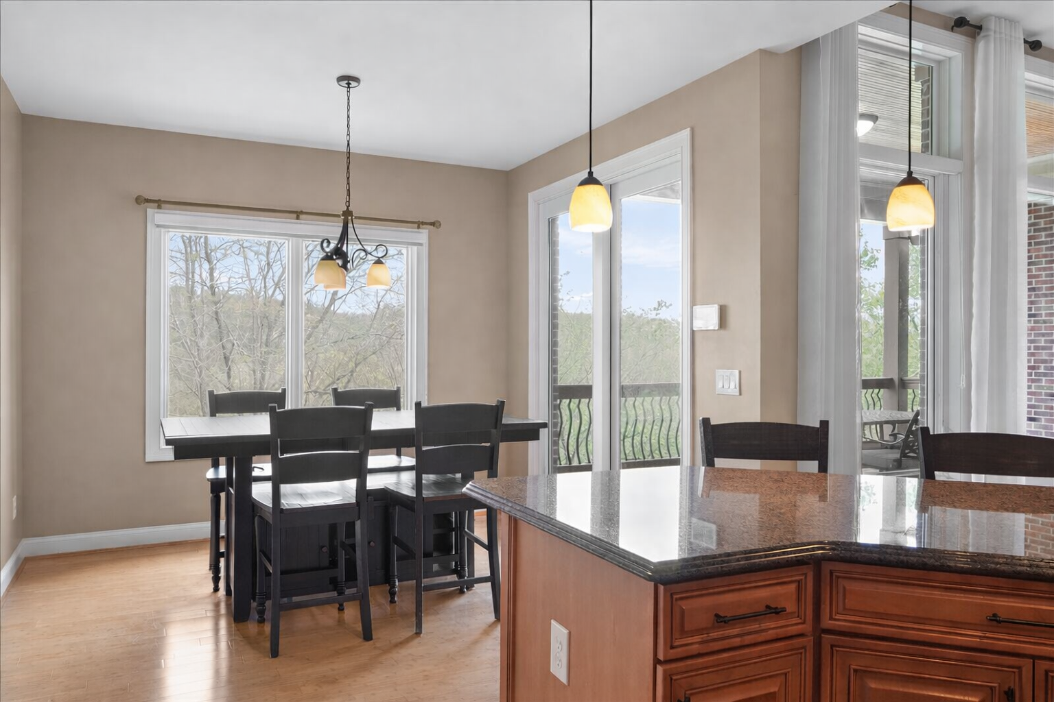 Kitchen seating for 6