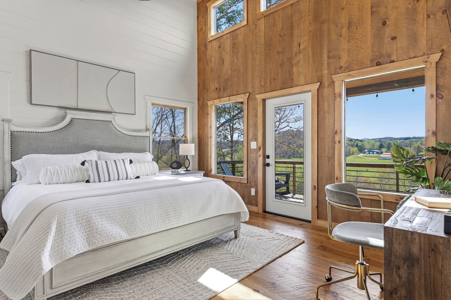 Serenity comes easy with crisp white cotton linens and a luxurious king Tempur-Pedic mattress. Wake up to peaceful mountain views of grazing horses and cows — like a living painting. Blackout honeycomb shades guarantee a deep, restful night’s sleep.