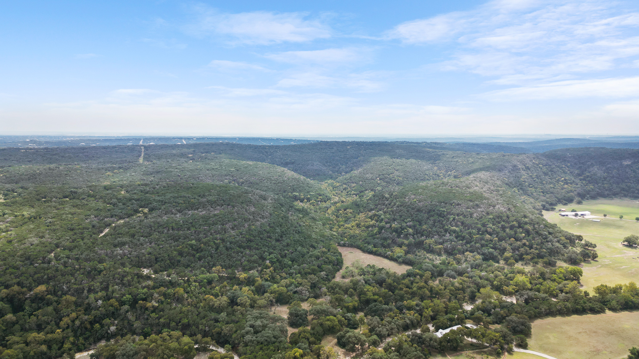 Close to Canyon Lake, Gruene, and music venues