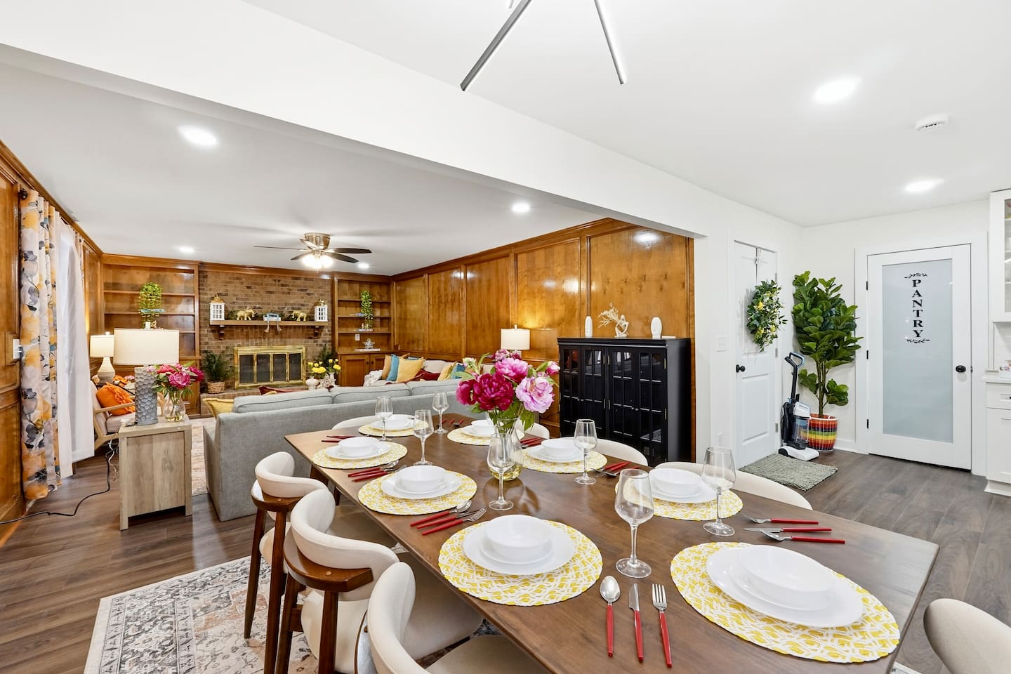Lovely dining area perfect for sharing laughs and creating lasting memories, comfortably seating up to 8 guests.
