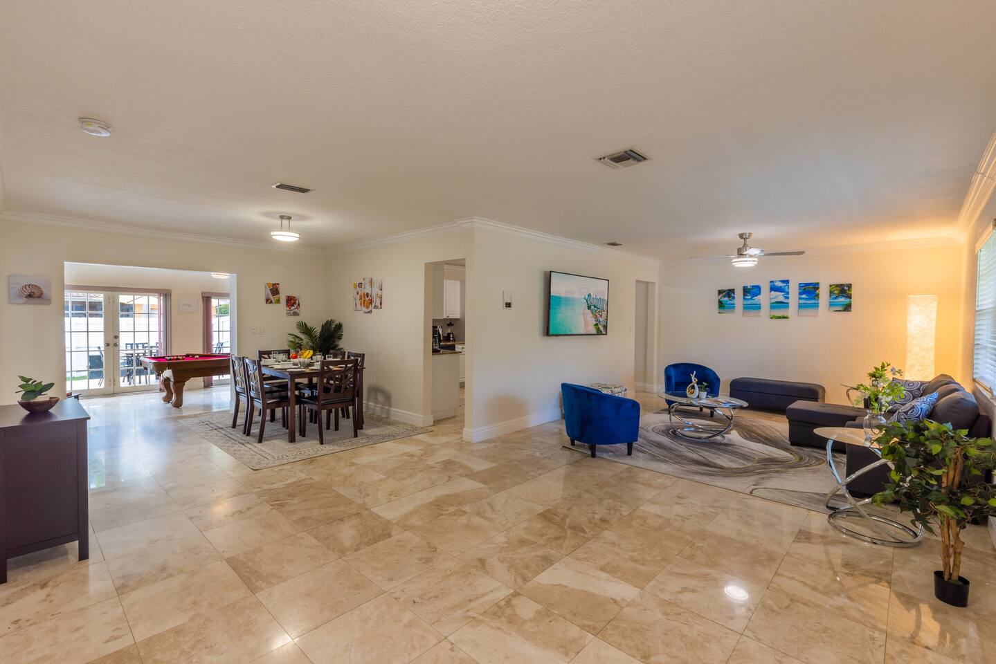 The Living Room sits just off the main entrance and has easy access to the kitchen and garage/ laundry.