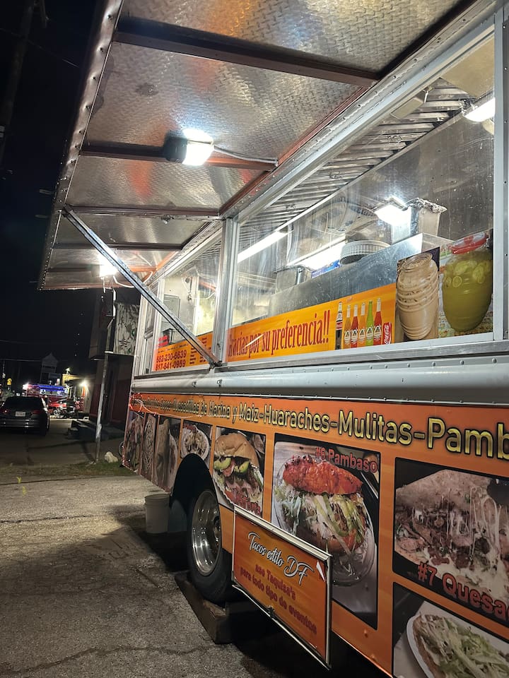 Local multiple variety food trucks 6 mins drive- 2.9 miles4245 E Berry St,Fort Worth, TX 76105, United States