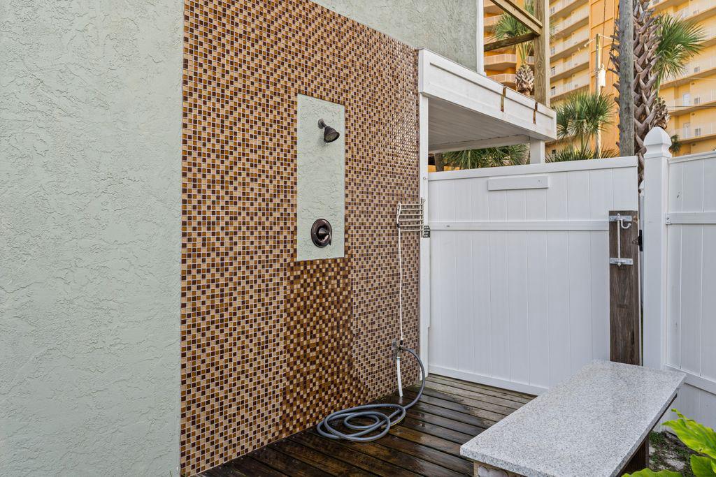 Outside shower to rinse off from the beach