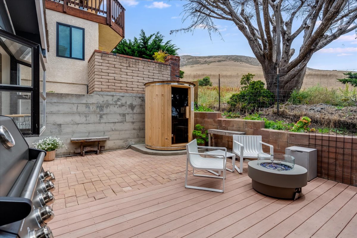 Cedar Sauna and Fierpit