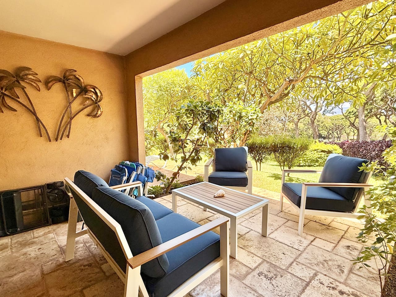 A peaceful spot for morning coffee, evening mai tais, and unwinding in the warm breeze