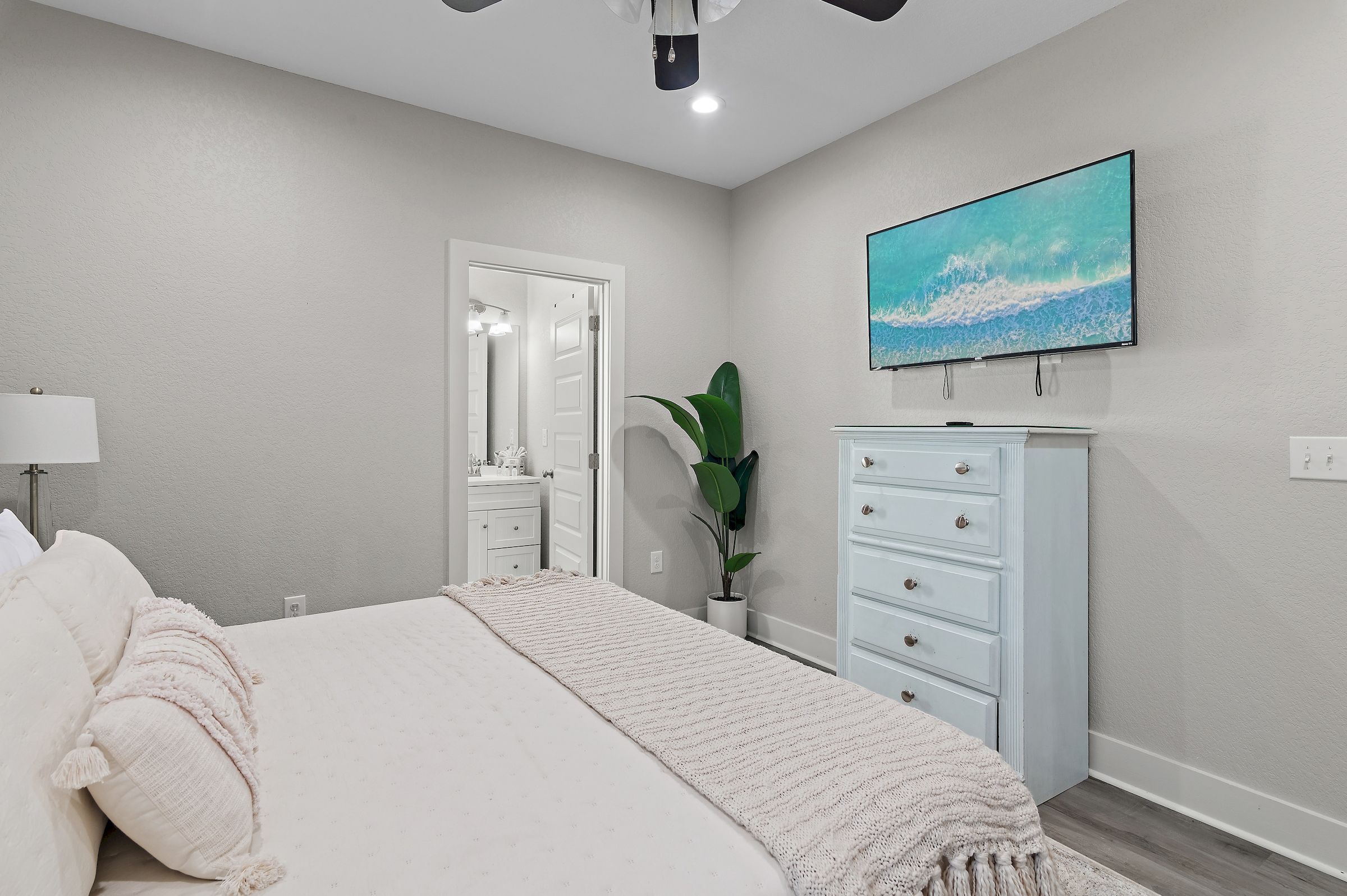 Bedroom #4: King Suite (Second Floor)