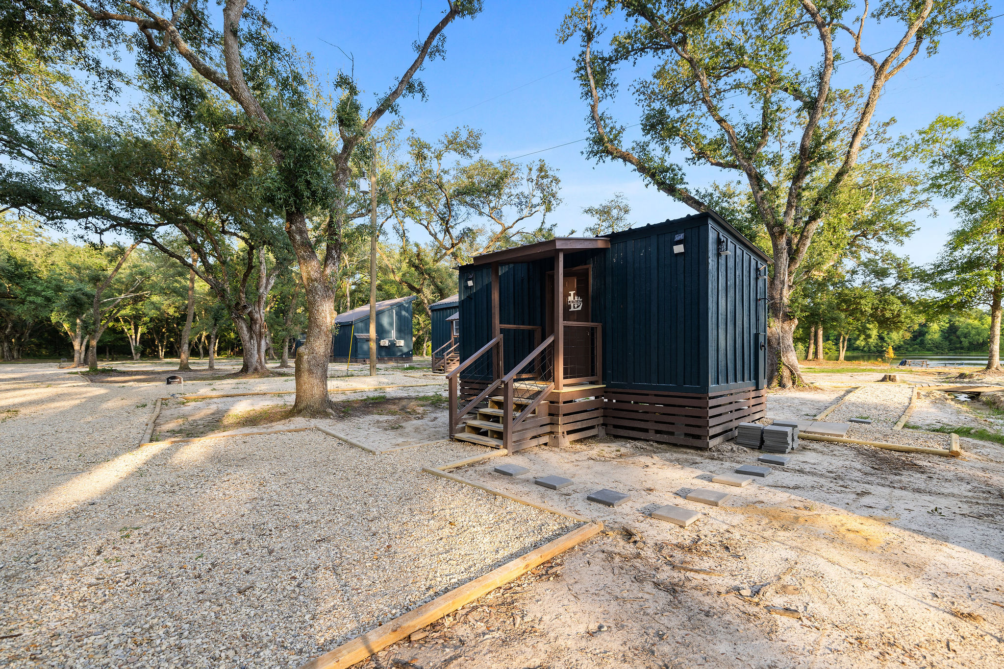 Laundry Outdoor Shower 2
