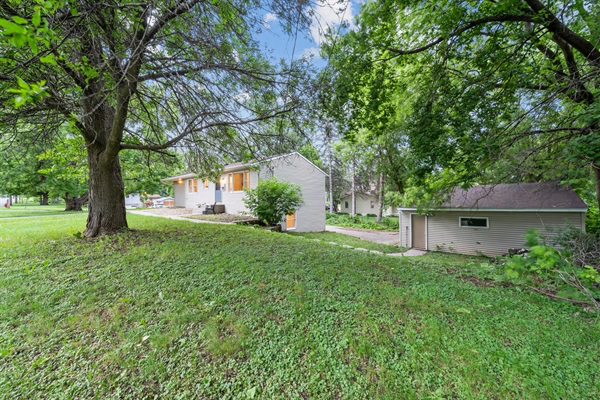 There are steps to the lower parking area, if additional parking is needed during your stay.