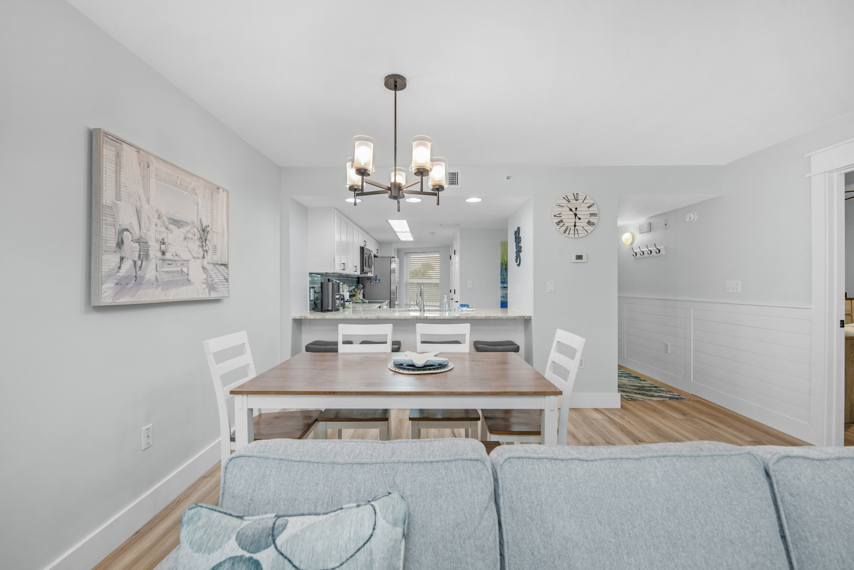 Plenty of seating for everyone at the table or at the breakfast bar.